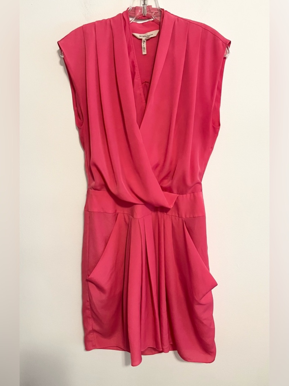 BCBGENERATION Sleeveless Crossover Draped Front Mini Dress in Bright Pink. Sz 8
